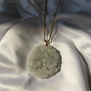 Closing sale: real natural jade dragon Phoenix pendant